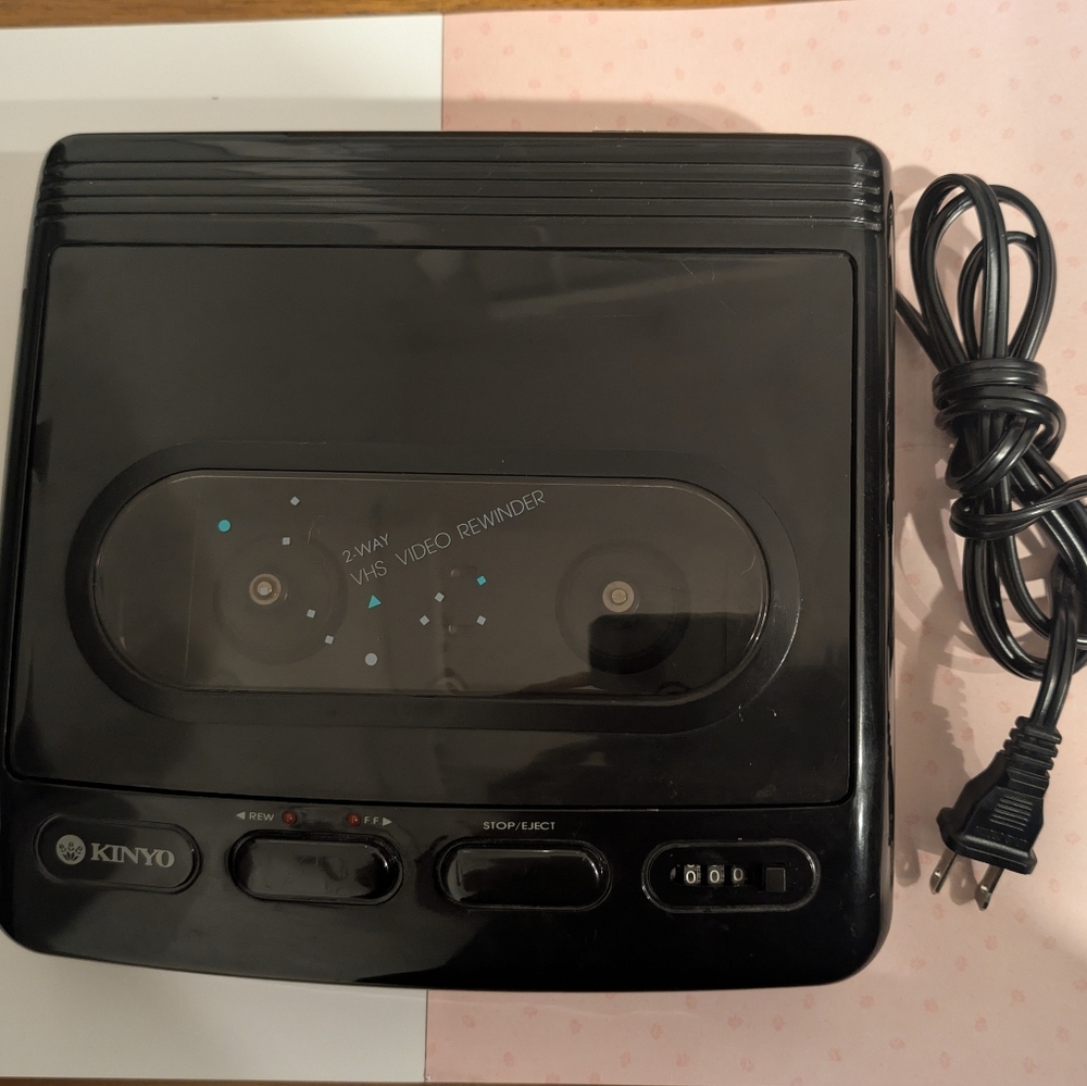 Vintage KINYO 2-Way VHS Video Rewinder. Retro Electronics